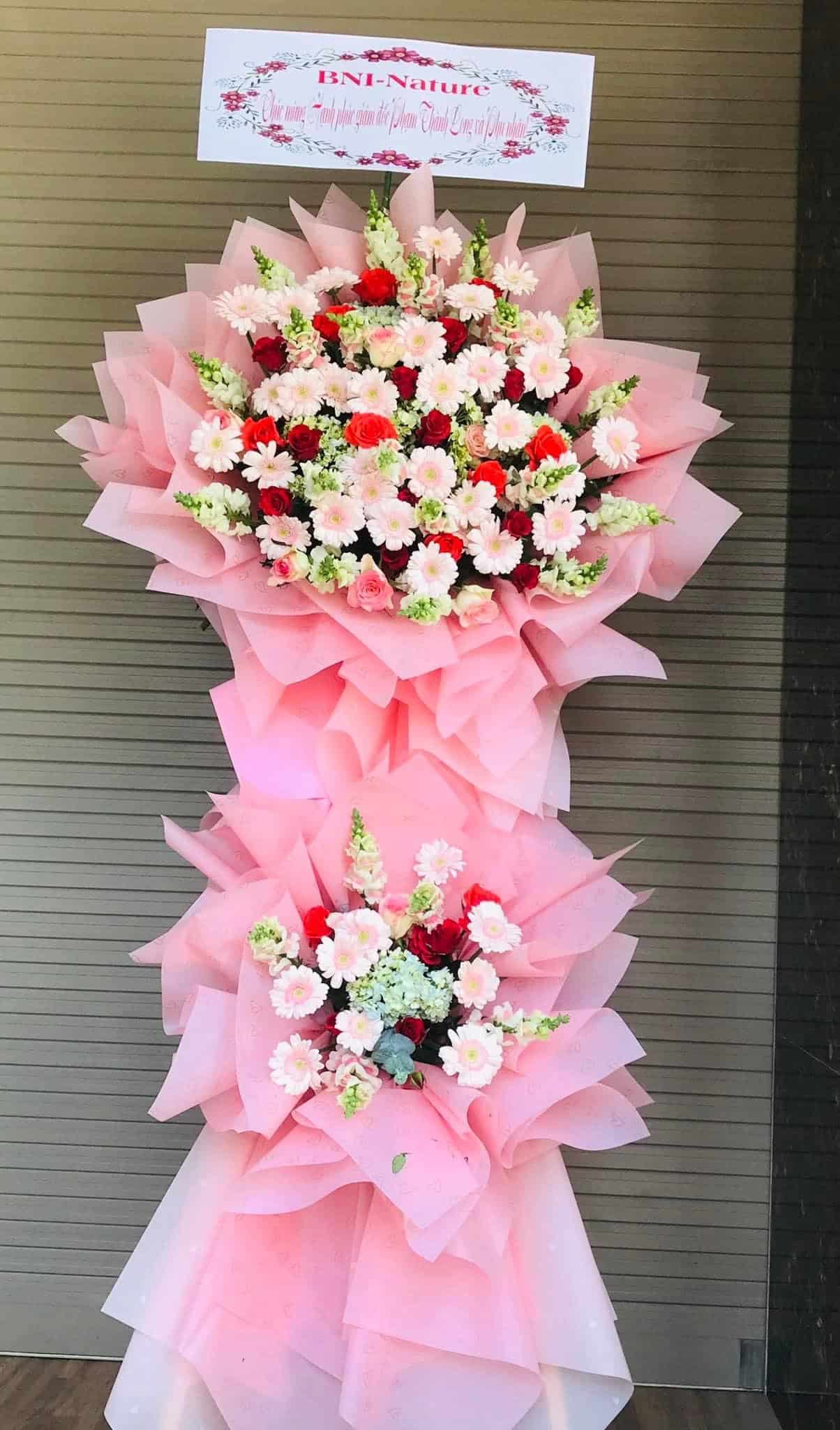 shop-hoa-tuoi-huyen-hoc-mon